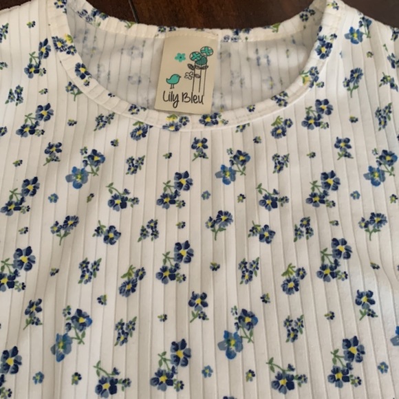 ❤️CLEAR OUT❤️ Girls Tops - Picture 6 of 6